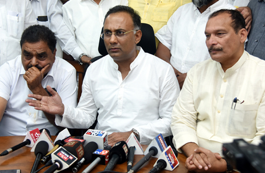 congress press meet in Circuit House